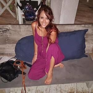 Meet your Posher, Mona